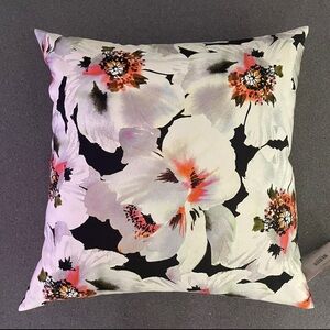 Decorative throw pillow 20” x 20” Black with floral print new with tag